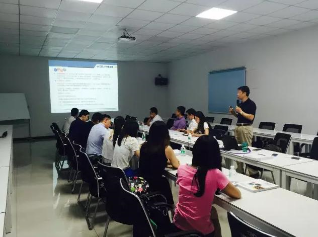 肝脏|86岁老院士呼吁停止食用，比味精还伤肝，许多人还在往嘴里送，尽早停下