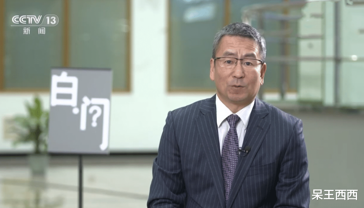 央视|央视制作跨年节目，白岩松担任门面主持，搭档新闻频道门面主播