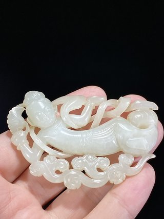 和田玉籽料|辽金 和田玉籽料 白玉 透雕 飞天玉珮