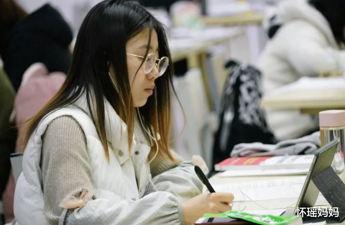 穿衣搭配|经历过才明白，读研3年VS工作3年差距不是一星半点，希望你没选错