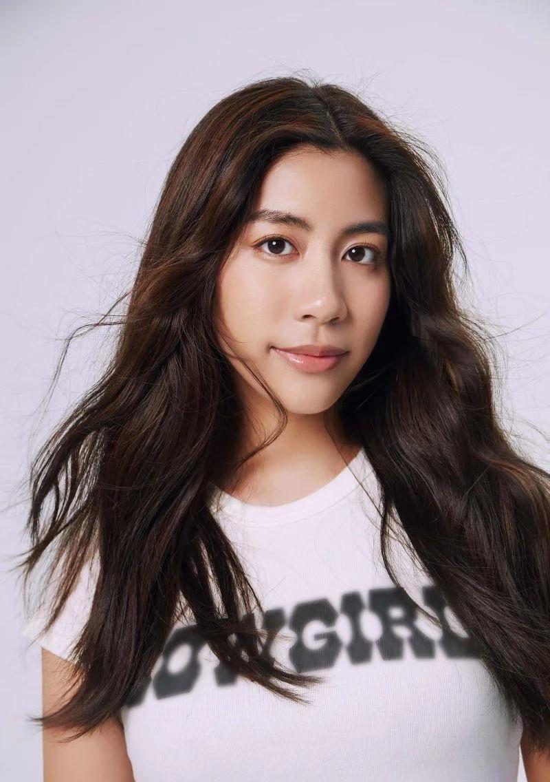 彬仔说经典|巫启贤女儿正式出道！21岁巫咏欢因外表出众受封“最美星二代”