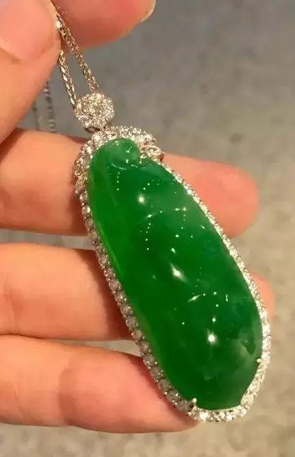 翡翠|翡翠珠宝是怎么镶嵌上去的？