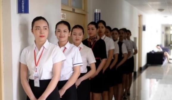 大学生|公务员将迎来扩招,报考标准发生变化,部分学生可能无法报名