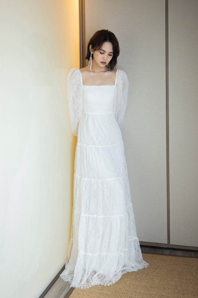 靳东|李荣浩的眼光真好，妻子杨丞琳37岁却长了一张“初恋脸”，好清纯