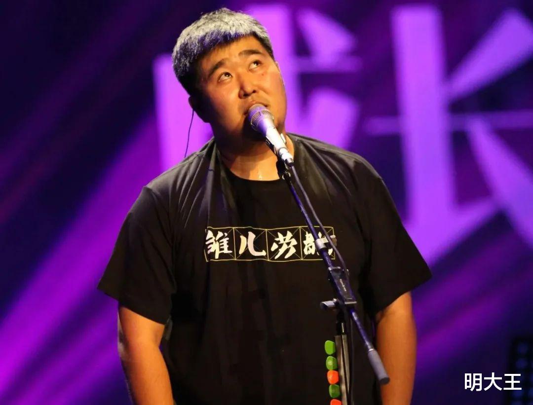 大同 宋冬野卖惨被禁言，官媒发问：吸毒艺人可复出，牺牲民警能复活吗