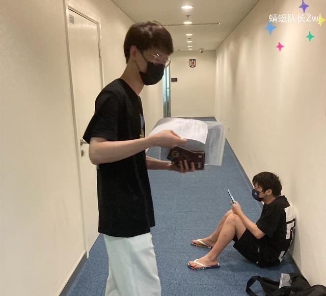 安一妈妈学育儿|Dota2:OG又开始了?群嘲各大战队并表示:已经约到LGD的训练了!