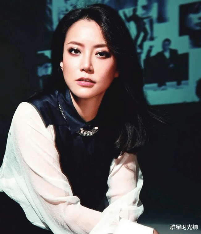 霍汶希|经纪人霍汶希:捧红谢霆锋,未婚生女独自抚养10年,如今过得好吗