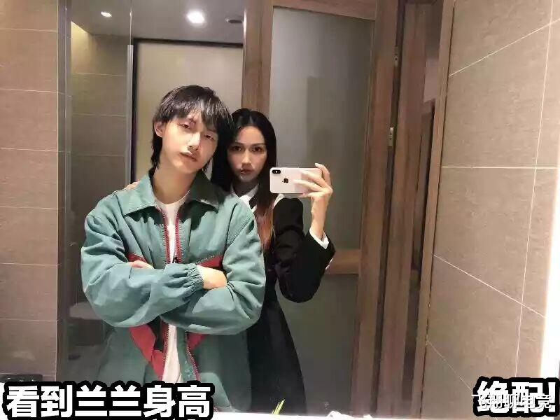 fly|fly兰兰合照首次曝光,fly素颜出镜,看到兰兰身高:绝配!