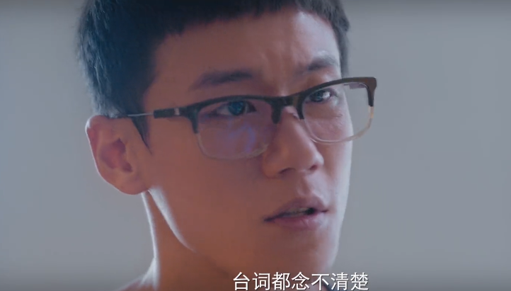 Netflix|《爱很美味》真敢拍：批流量明星，吐槽女团演戏，讽刺演员耍大牌