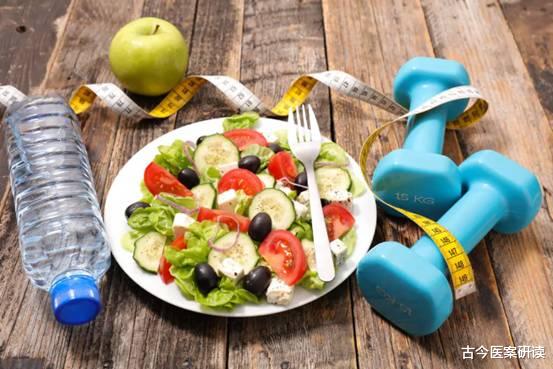 血糖|“天然胰岛素”被65岁退休教师发现，不是苦瓜，你若爱吃，血糖慢慢往下降