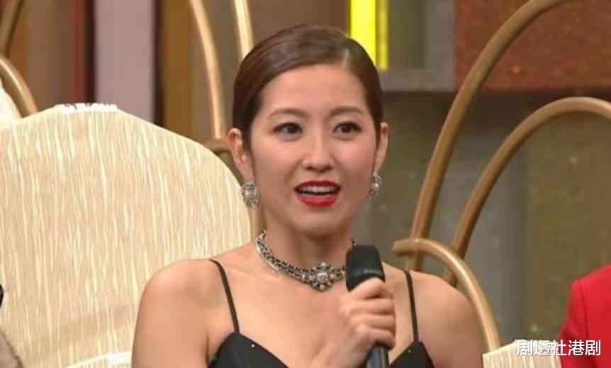 谭俊彦|颁奖礼被公开指“靠关系”!TVB双料视帝脸色尴尬,网友直呼没礼貌