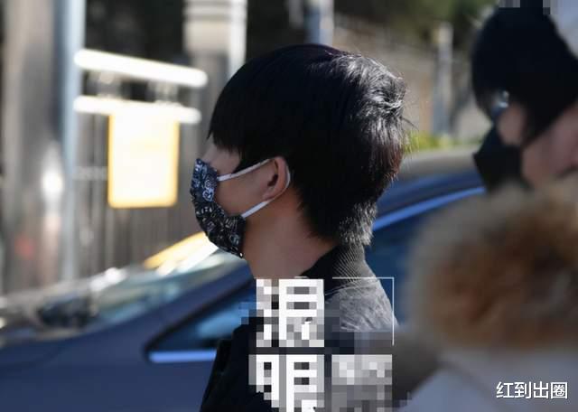 吴京|央视春晚彩排路透曝光，贾玲张小斐包裹严实，王勉首受邀说脱口秀