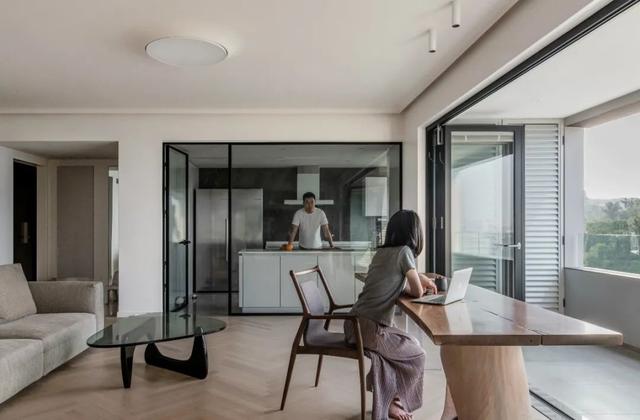 |169㎡现代简约，没有电视墙的客厅，返璞归真的生活才是真