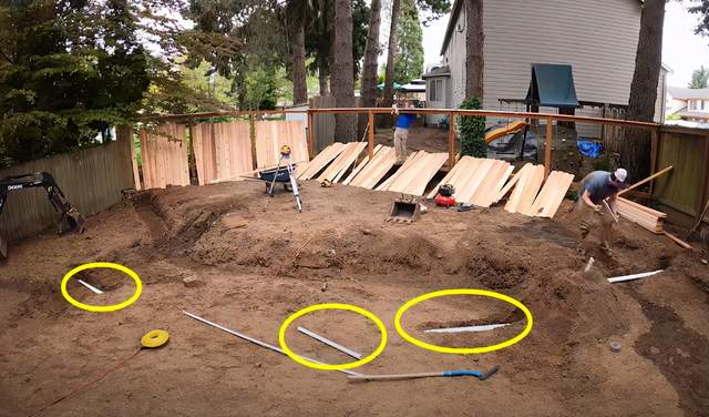 荒芜的庭院这样改造，一半花园一半户外休闲地，10天让它身价翻倍