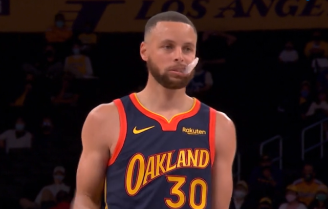 湖人隊|衛冕冠軍恐崩盤！庫里逆天壓哨三分轟15分，詹眉19中3湖人懸了