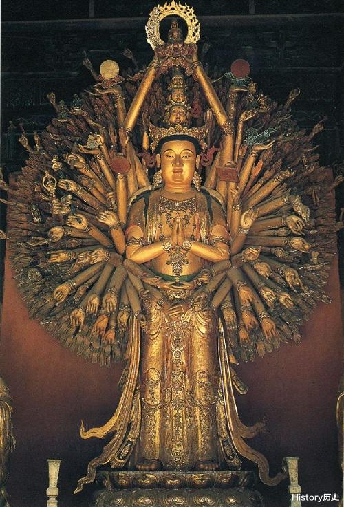 闫妮|“千手观音”邰丽华：2岁失聪，拒富商求婚，嫁理工男，如今怎样