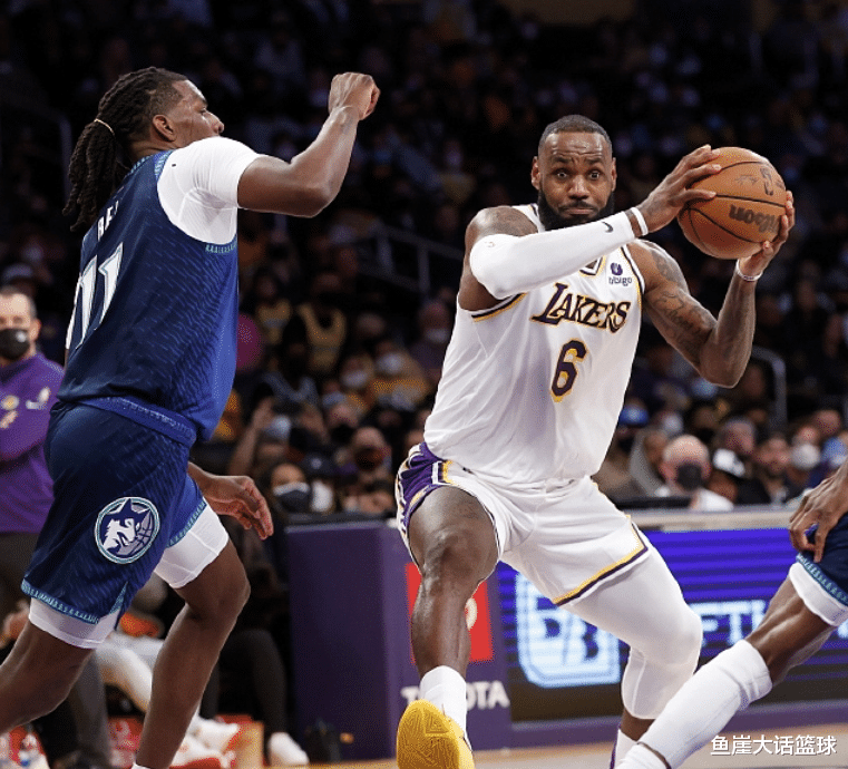 篮网队|NBA最新排名！太阳追勇士，篮网遭围剿，湖人能冲前5，西部渐明朗