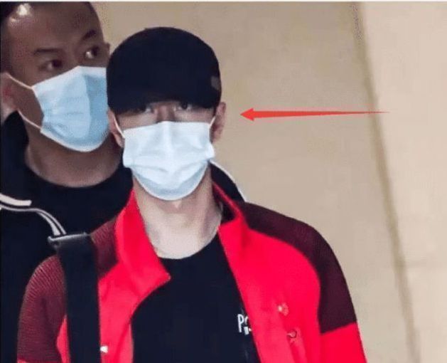 王一博|博主点评王一博整容？动过鼻子衰老太快，网友：真敢说