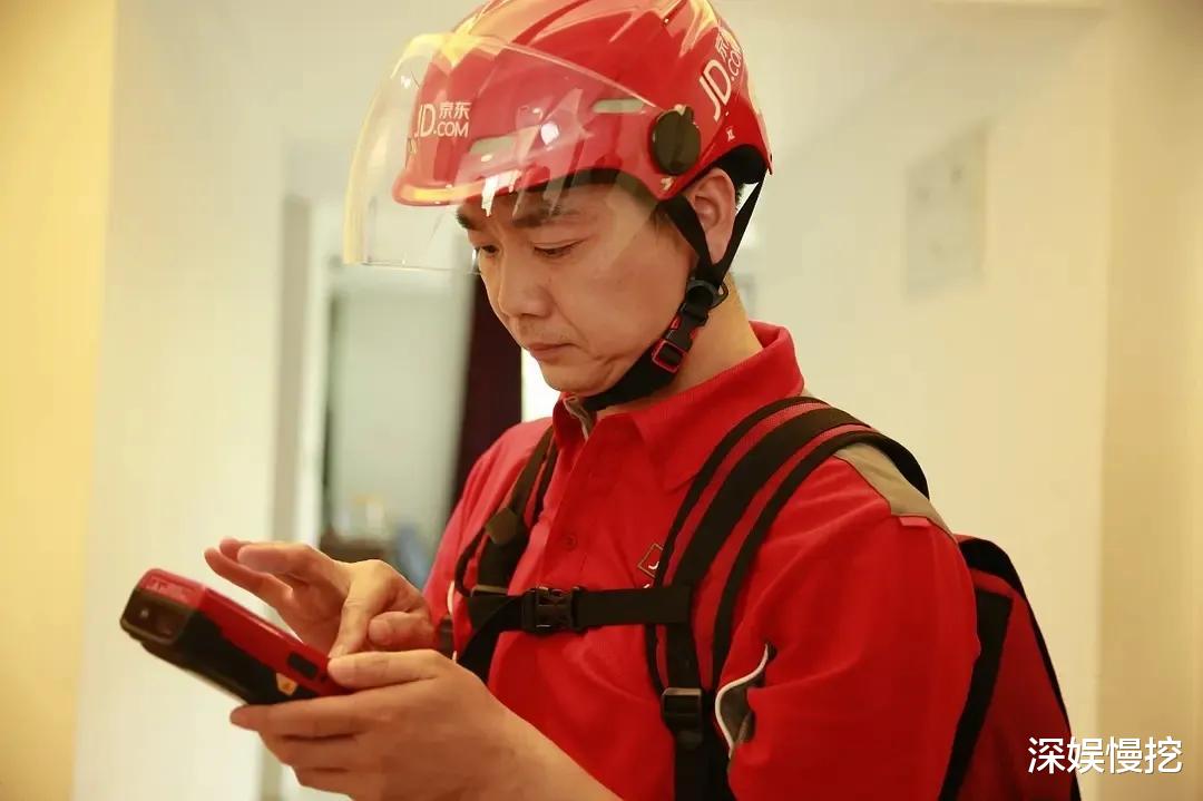 张子枫|章泽天素颜什么样？看到路人照下“奶茶妹妹”，终于理解了东哥