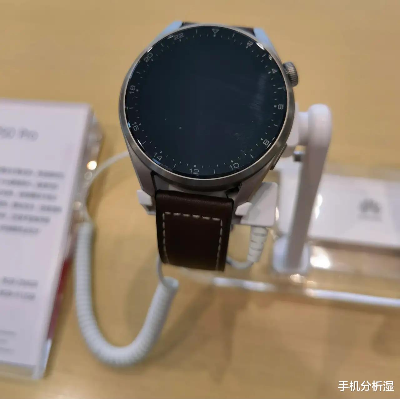 摄像头 手持Mate40Pro +到实体店体验P50 Pro摄像头的感受，很中肯！