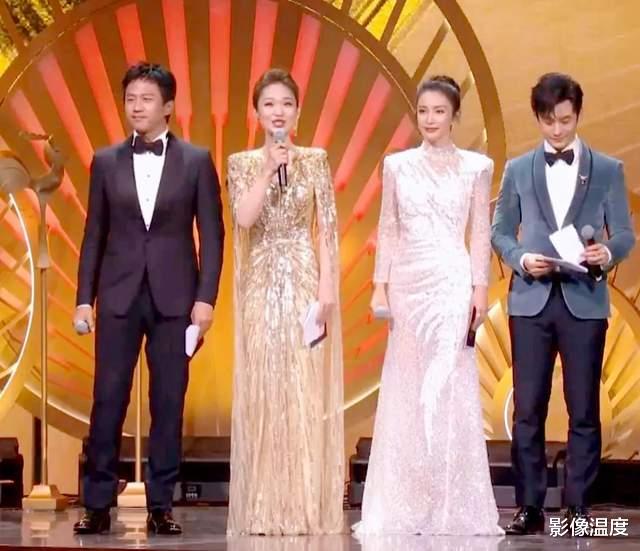 张艺谋|直击金鸡奖现场高清80图集：张艺谋发言时印小天哭了，张小斐张译讲话最感人