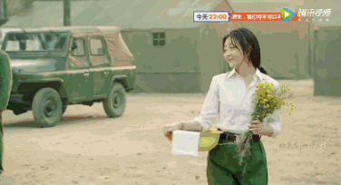 殷桃|42岁的殷桃，碾压「白幼瘦」弱男审美