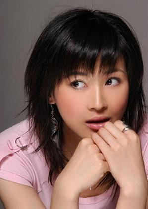 亮剑|曾凭《亮剑》走红，却因拒绝“Q规则”被封杀，今和老公打工还债