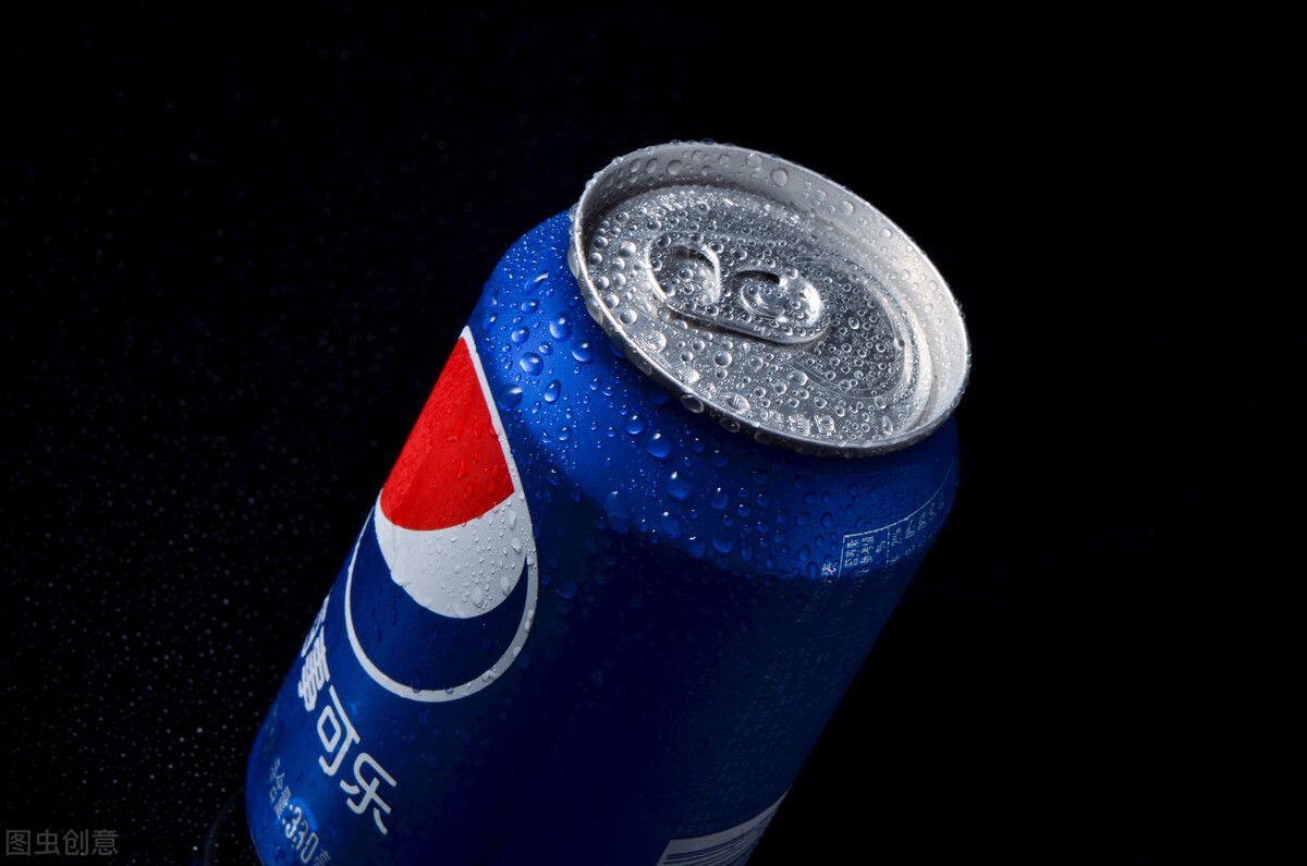蹦跶健康小队 新研究：脂肪肝“两害”，一个是酒，另一个就隐藏在常见食物中！