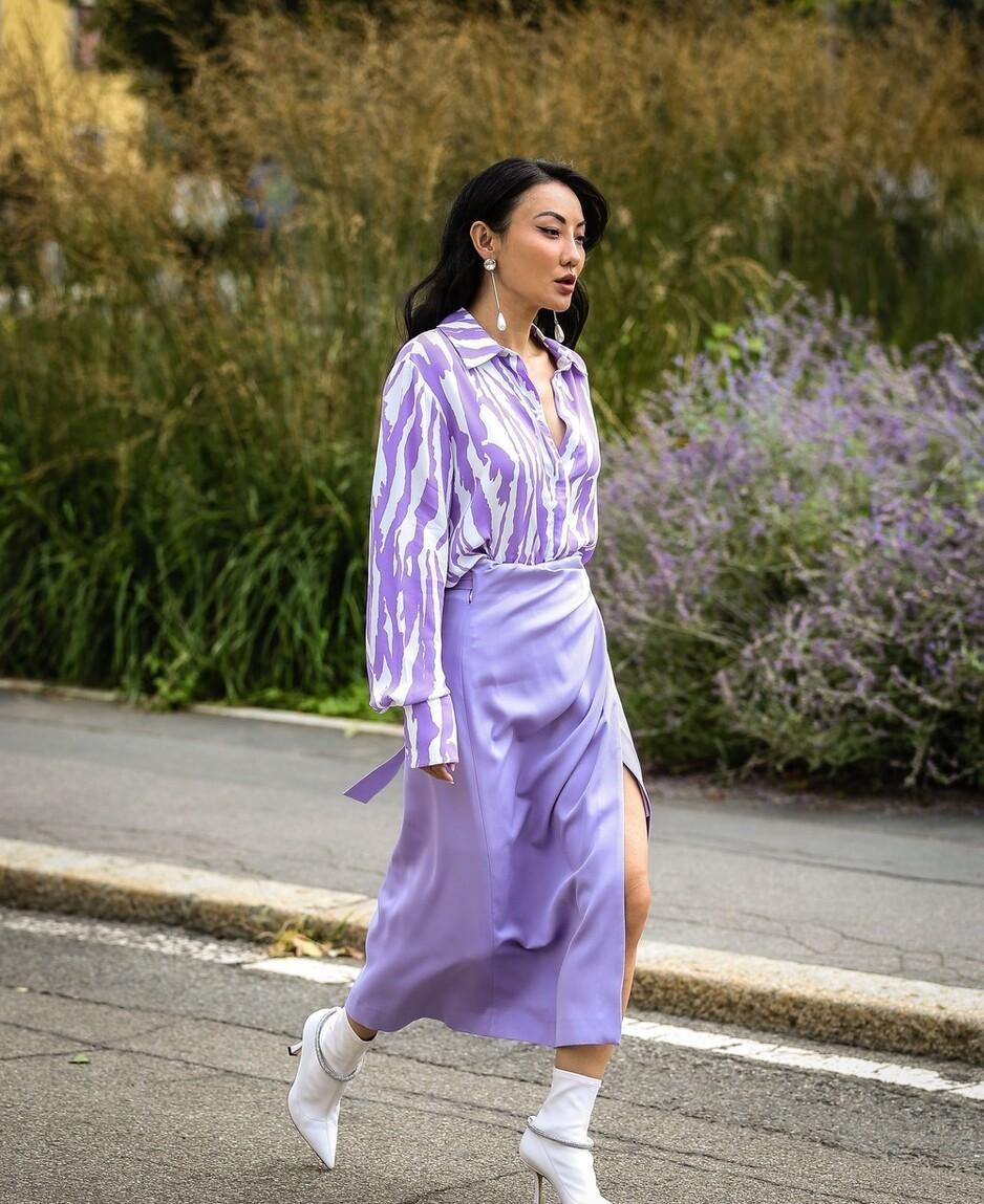 白小白的衣橱 谁说秋天非得穿棕色系?香芋紫色照样受欢迎,穿对了气质好温柔