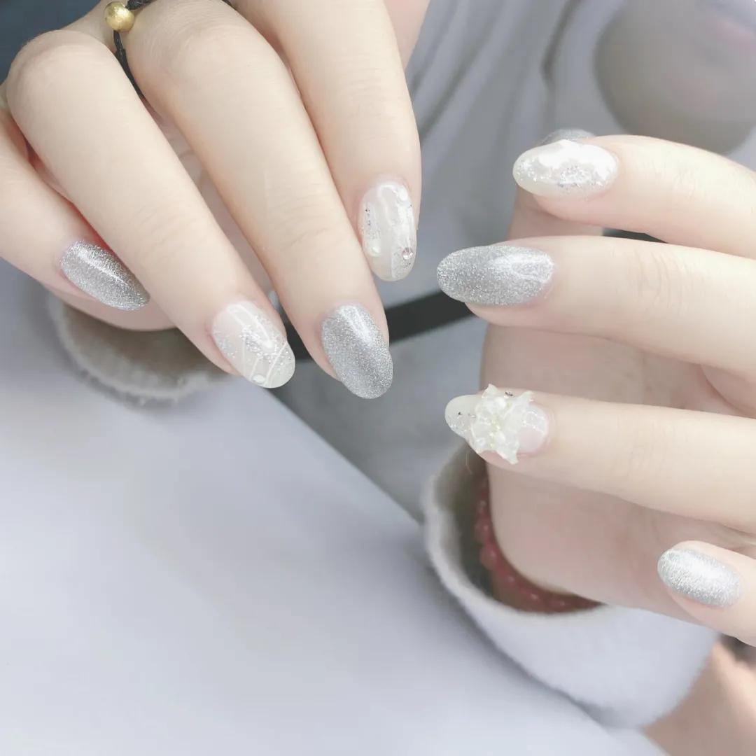 美甲|过年最适合做这些BlingBling美甲！