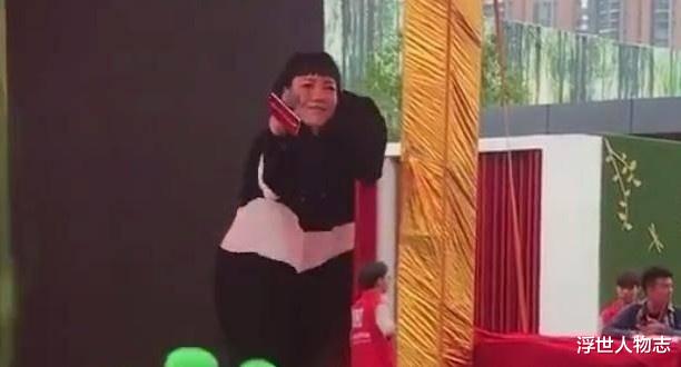 吴莫愁|吴莫愁突然糊了? 从代言费1.3亿到县城卖唱，她都经历了什么？