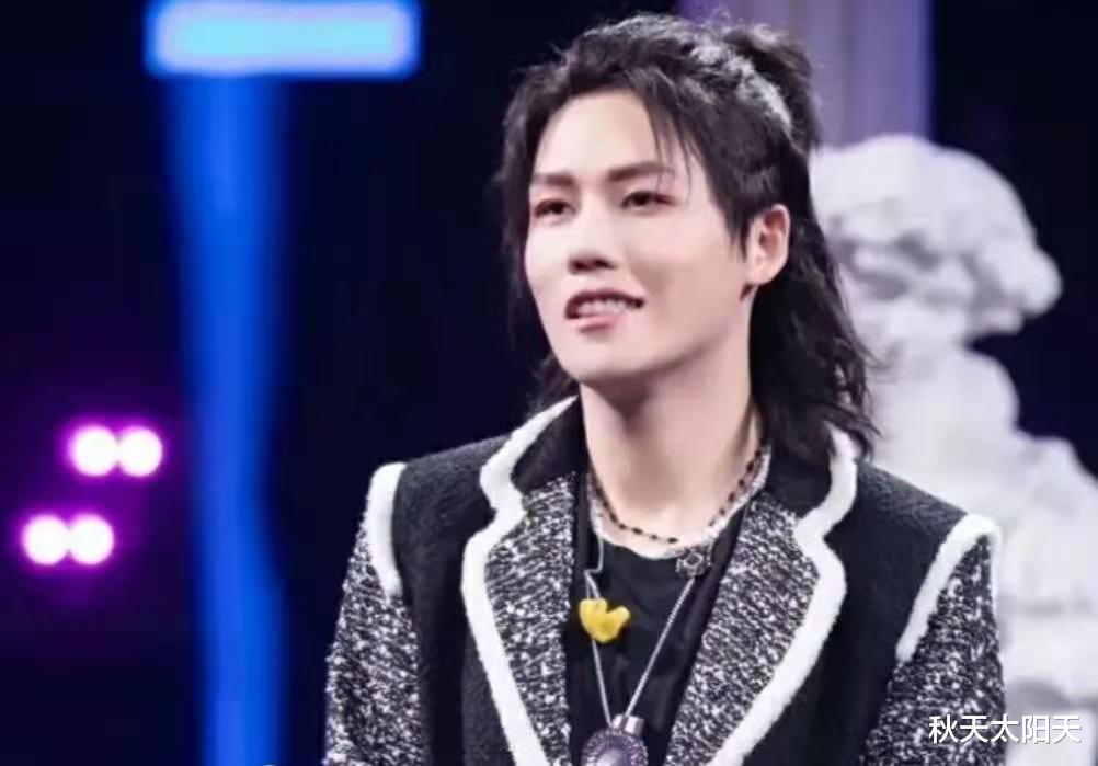 刘维|王一博脸崩了？新造型被嘲是低配版刘维，上一次撞脸著名网红