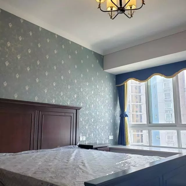 老公坚持请装修装修公司装修，餐厅设卡座，电视墙贴壁纸，晒晒！