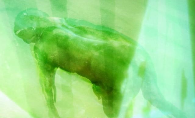 盗墓笔记|《盗墓笔记》老痒假扮王老板，制造尸茧好残忍，来看缝纫机名场面