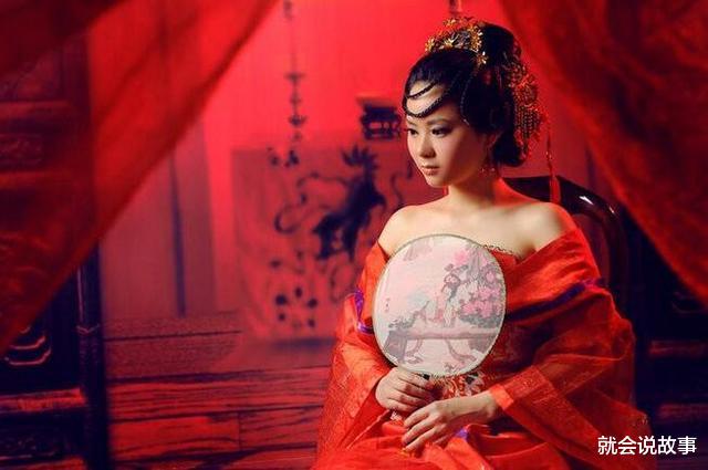 就会说故事 民间故事：孙儿娶妻，疯老头来捣乱，新郎跪地感谢