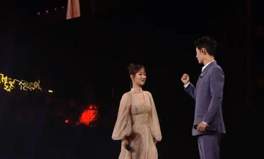 跨年演唱会|肖战2022年跨年演唱会平台一定，“余生夫妇”有望再同台？