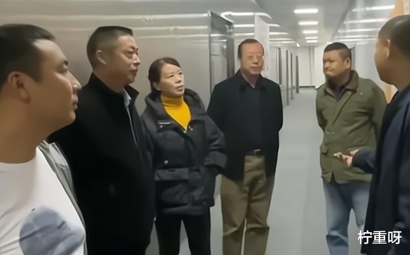 毛晓彤|28年错换人生事件再发酵！田静姚威晒日常生活，画面显得超温馨