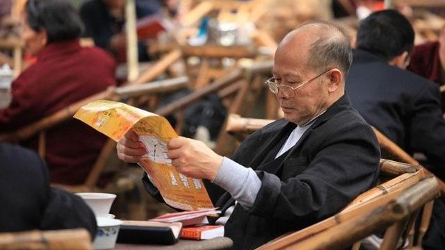 延迟退休 延迟退休难实行，而专家提出新方案，“工龄”或将成退休关键？