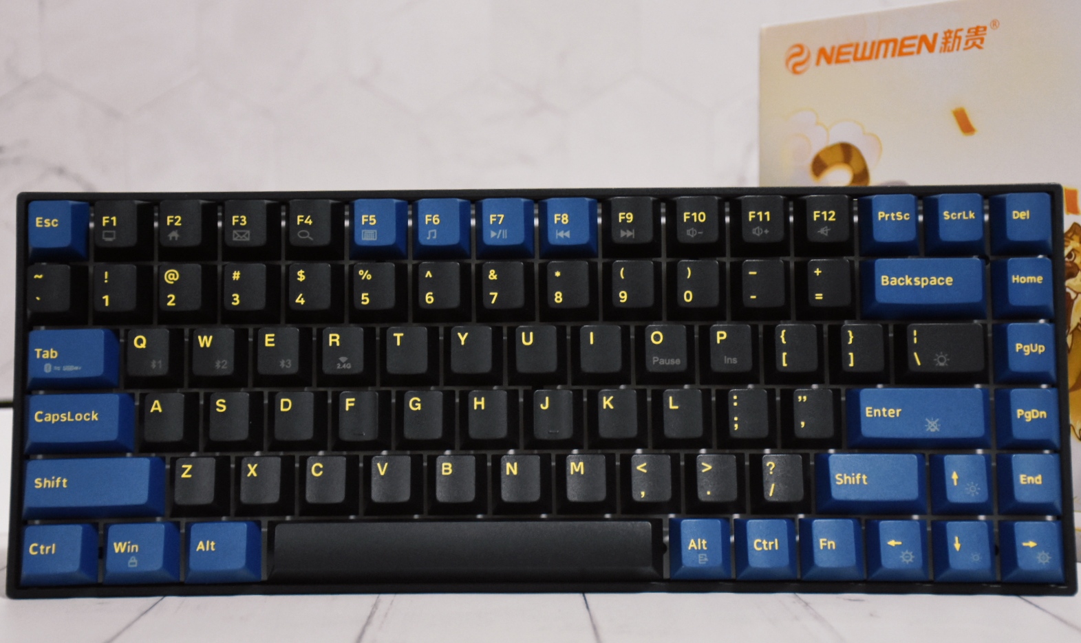 机械键盘|电脑平板手机共有一款机械键盘?500元的新贵就能搞定