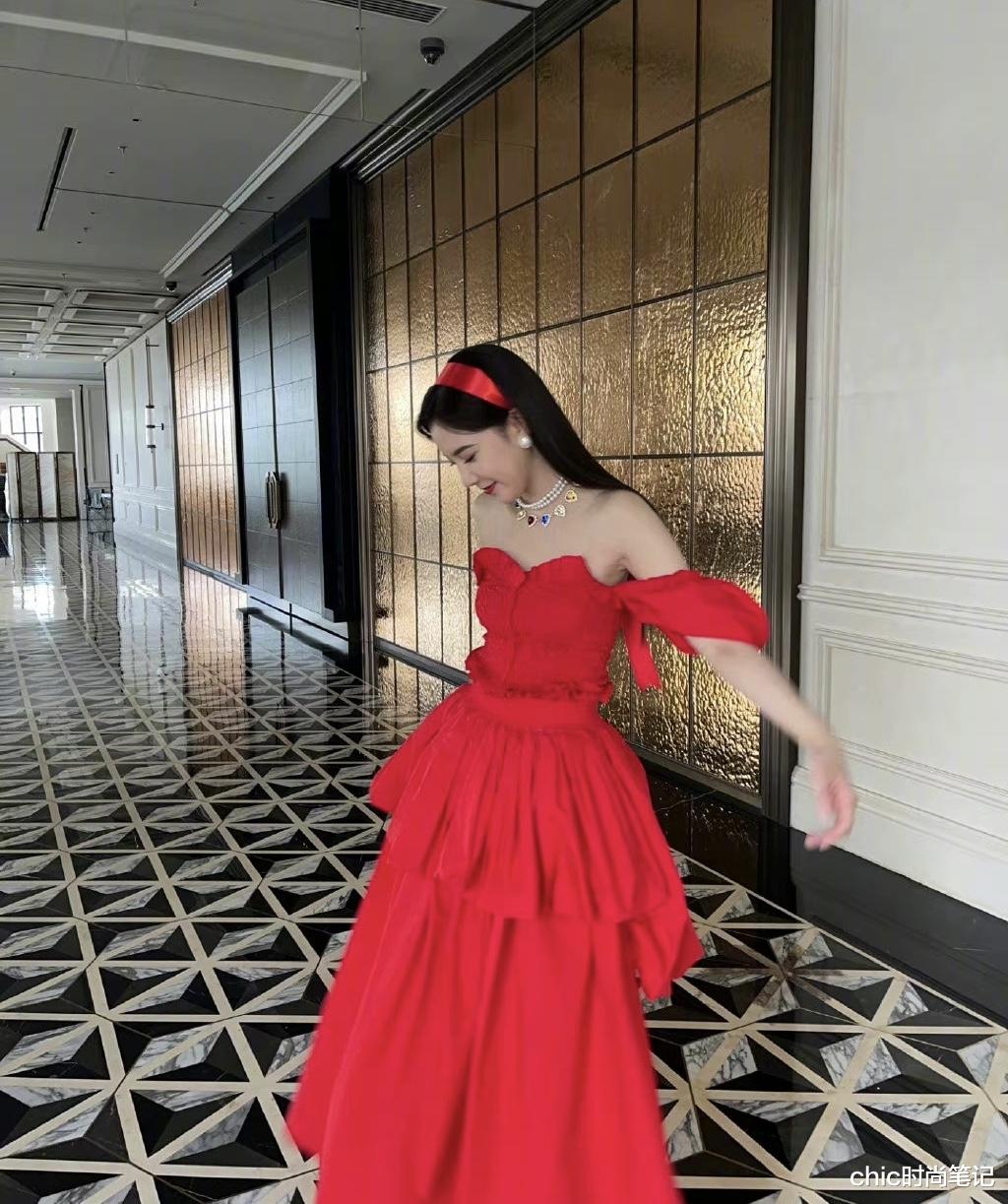 chic时尚笔记|《乔家的儿女》三丽出圈了，原生的脸，完美诠释复古挂历女郎