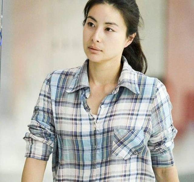 肖战|郭晶晶婆婆朱玲玲，62岁哪有阔太样？她为何喜欢儿媳郭晶晶？