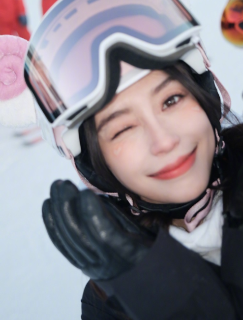 Angelababy|angelababy雪场新照 可爱小公主