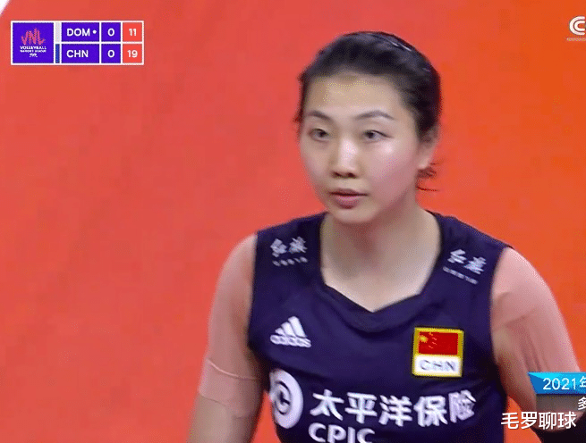 朱婷|第1局25-14大胜黑马，中国女排轰8-0，丁霞暴扣连拿3分比朱婷还猛