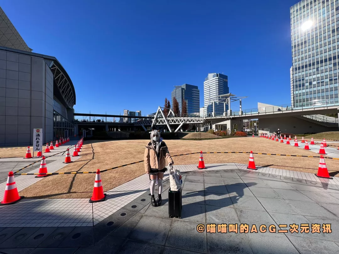 漫展|日本C99漫展实行限流进入的方法,长枪大炮怼Coser的拍摄场面一去不复返。