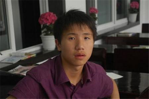 每天讀宋詞 汶川地震中，那位英勇救下7人的小英雄，現(xiàn)在已淪為了階下囚