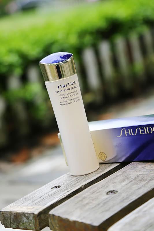 爽肤水|什么品牌的爽肤水口碑好?这些品牌化妆水,长期使用毛孔会变小