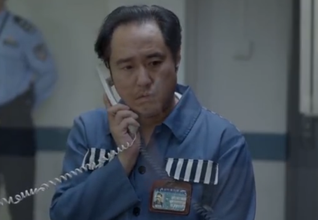 周海媚|小敏家大结局：李萍携款出国被抓，洪卫狱中自尽，曝出大秘密