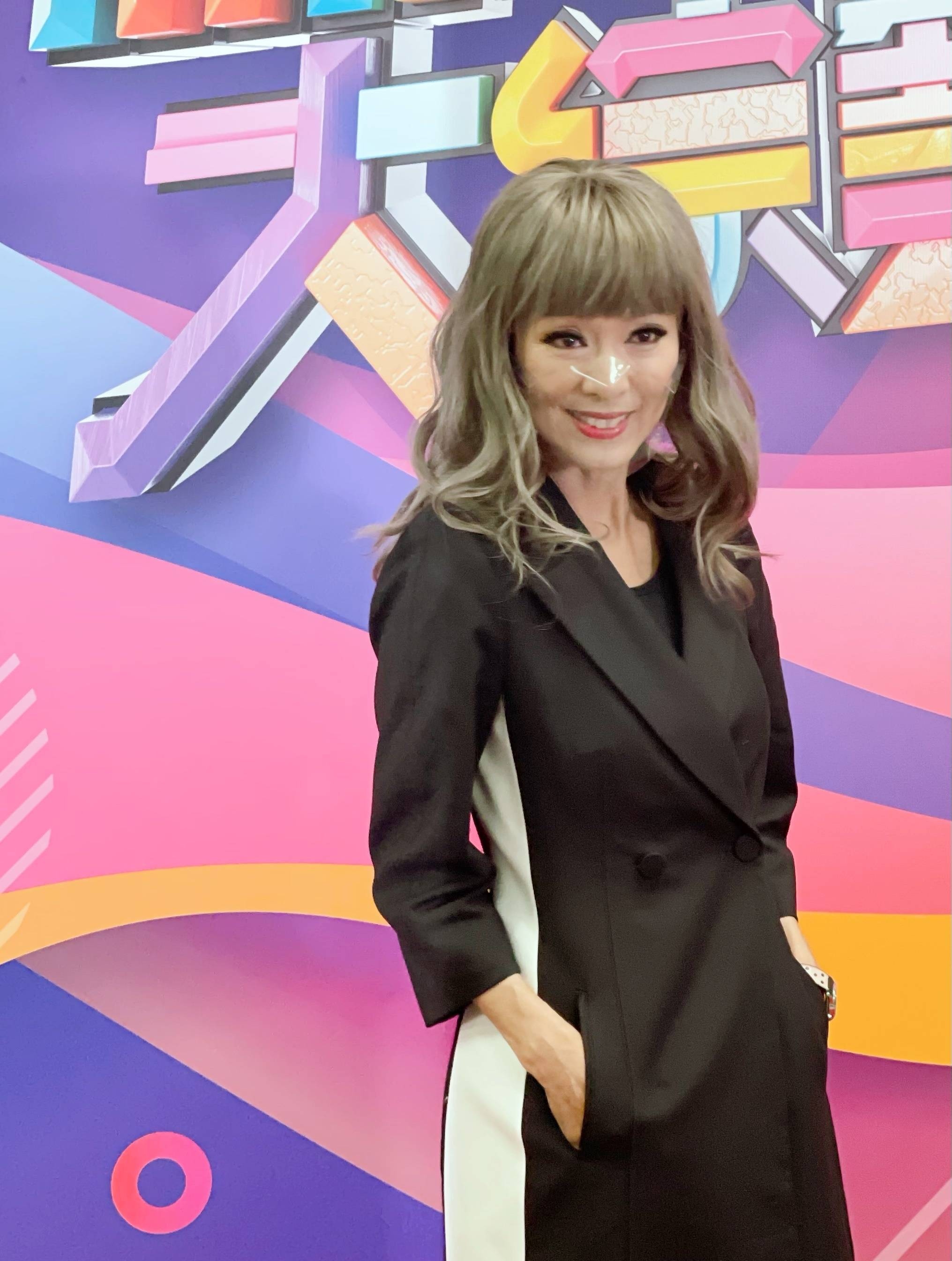 洪金宝|成龙送她跑车，与尹志强相恋27年，今66岁仍然单身