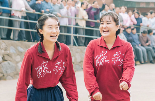 你好|《你好李焕英》隐藏两个细节，竟有两个角色穿越而来，你看懂了吗