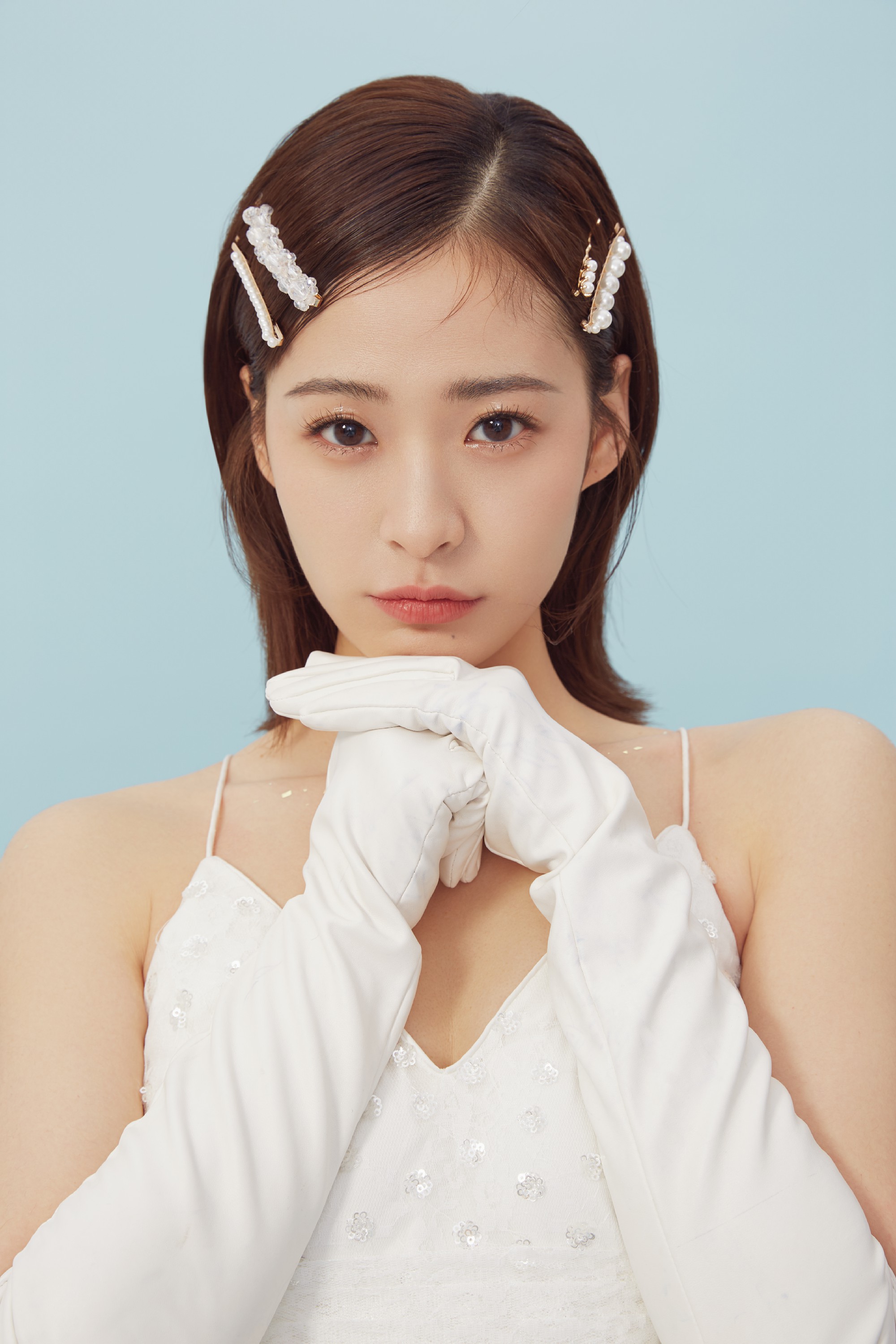 王瑄|职场剧《正青春》热播 王瑄变身职场女郎经历“假货风波”